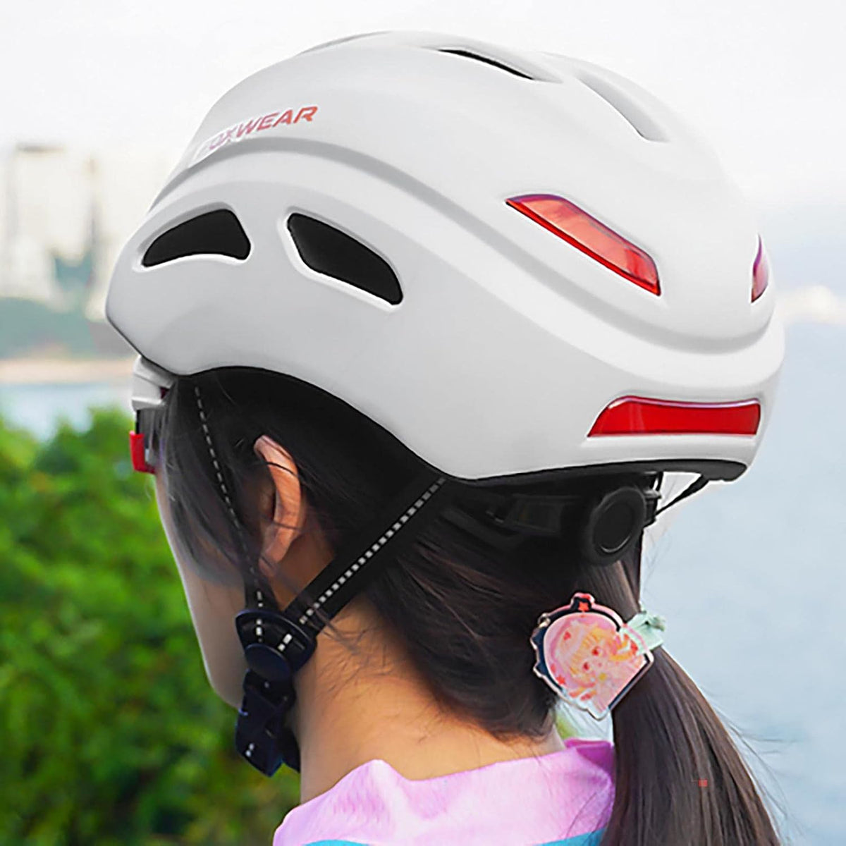 Casco Inteligente V8 con Cámara HD 1080P